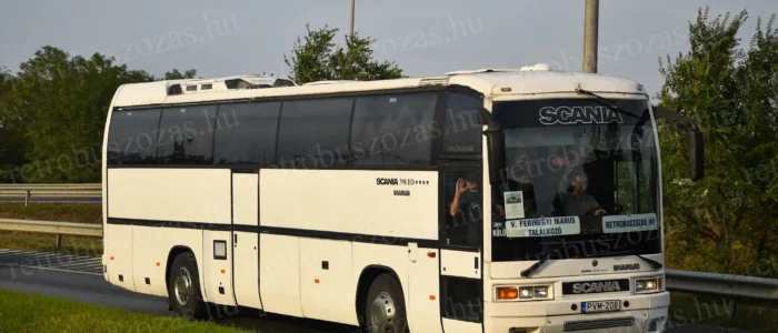 Légkondicionált Ikarus EAG E98 turista autóbusz bérlése csoportos utazáshoz