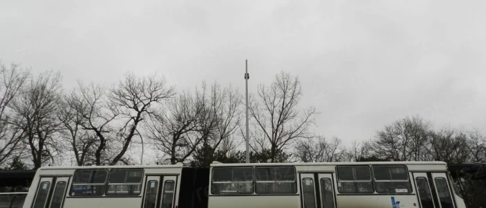 Ikarus 280 városi csuklós autóbusz bérlése nosztalgia utazáshoz - 4 ajtós retró autóbusz filmforgatásra és rendezvényekre